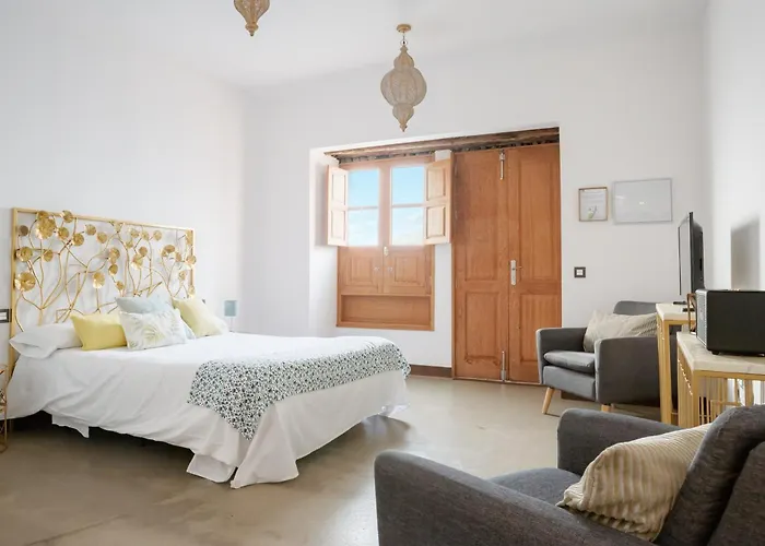 El Charco Suites