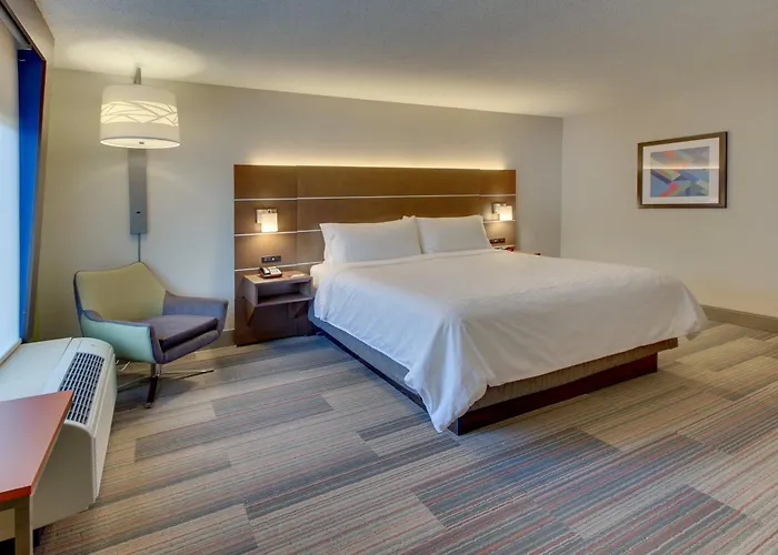 Holiday Inn Express & Suites Atlanta Perimeter Mall Hotel By Ihg