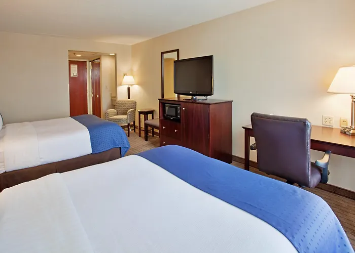 Holiday Inn & Suites Overland Park-Conv Ctr By Ihg