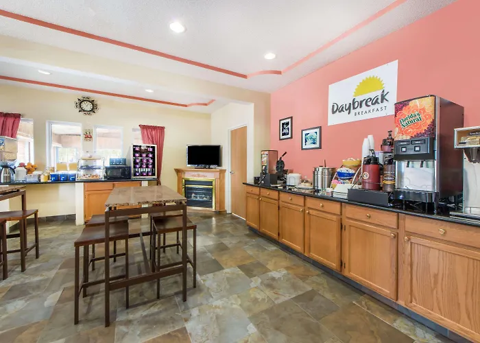 Days Inn By Wyndham Ottumwa