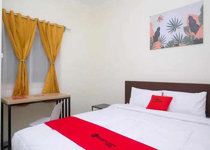 Reddoorz Near Kawasan Bandara Ahmad Yani Semarang 2