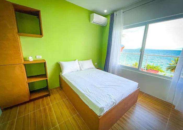 Ocean View Guest House, Mabini