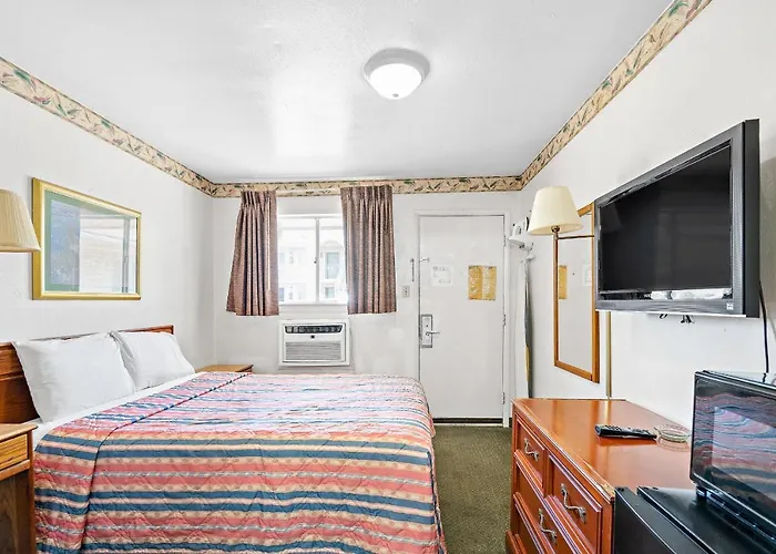 Friendship Inn Hotel