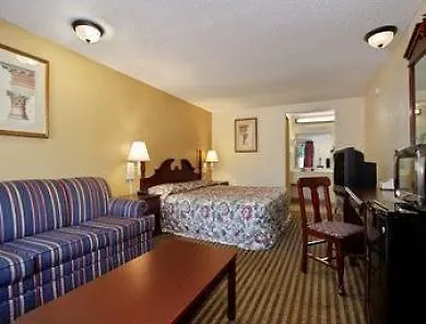 Knights Inn Bridgeport