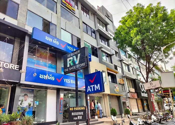 Hotel Divya Palace