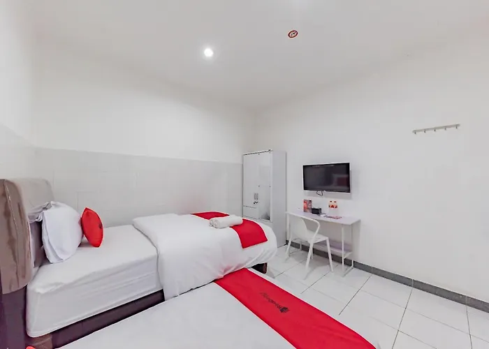 Reddoorz Syariah Near Alun Alun Ciledug Cirebon