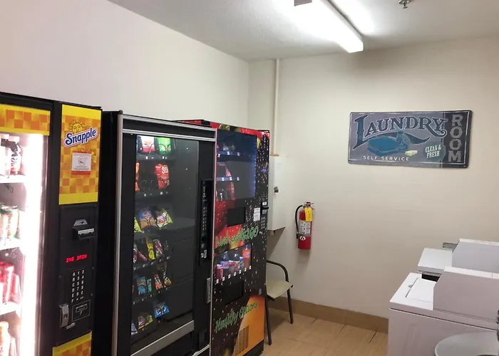 Suburban Studios by Choice Hotels: New Rooms with Kitchens & Premium Amenities