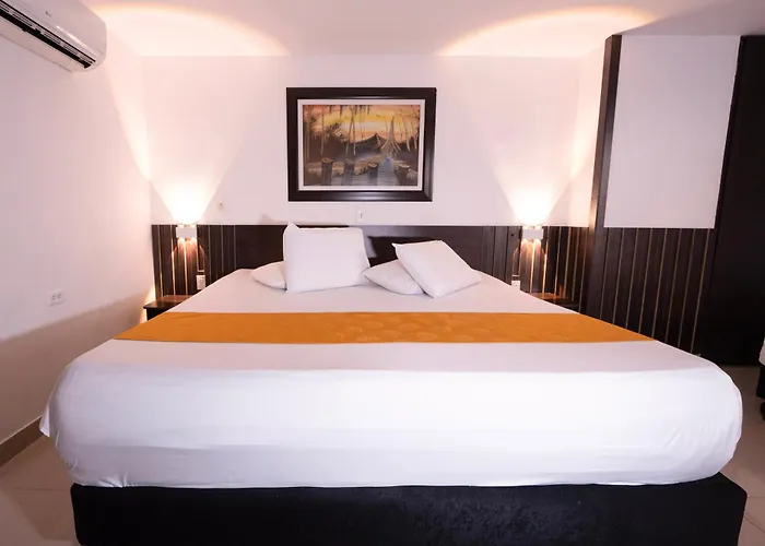 Sixth House Suite