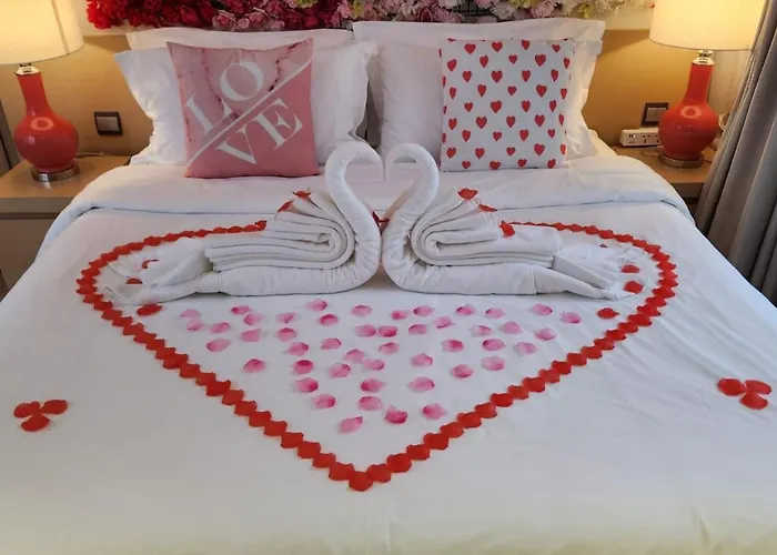 Caravel Hotel