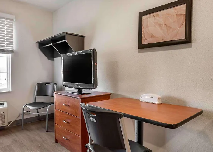 Extended Stay America Select Suites - Indianapolis - West