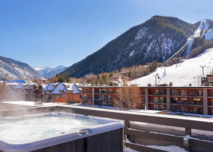 Independence Square 212, Studio With Beautiful Finishes. A+ Location In Downtown Aspen