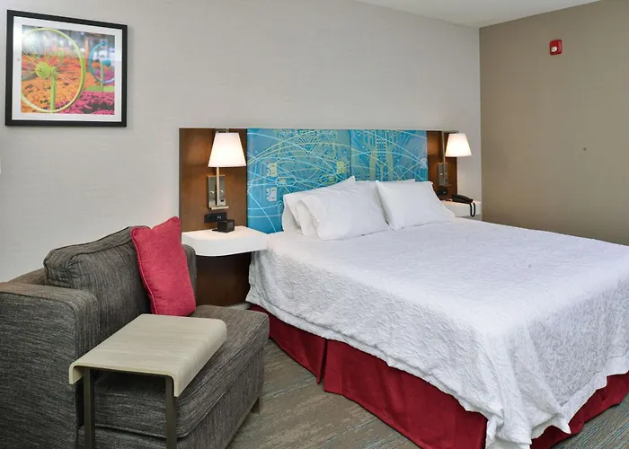 Hampton Inn & Suites Adrian, Mi