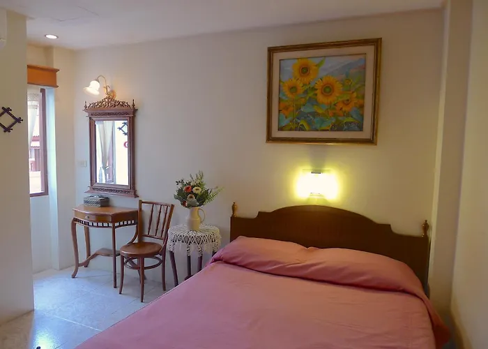 Fulay Hotel