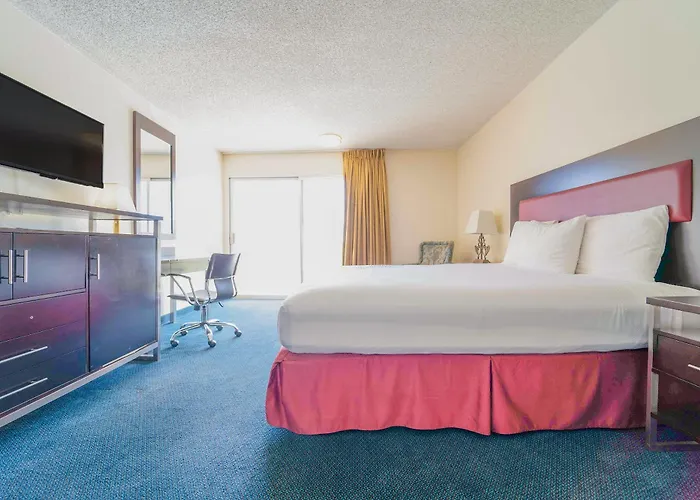 Royal Plaza Inn