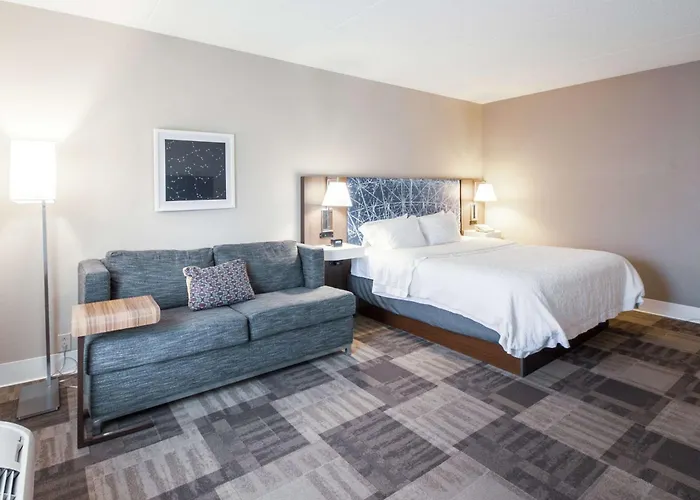 Hampton Inn & Suites Huntsville Hampton Cove