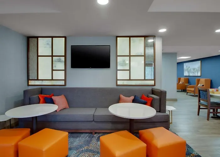 Hampton Inn Birmingham-Colonnade 280