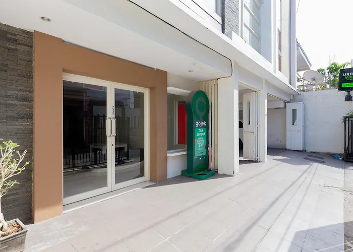 Urbanview Erga Family Residence Syariah Surabaya By Reddoorz