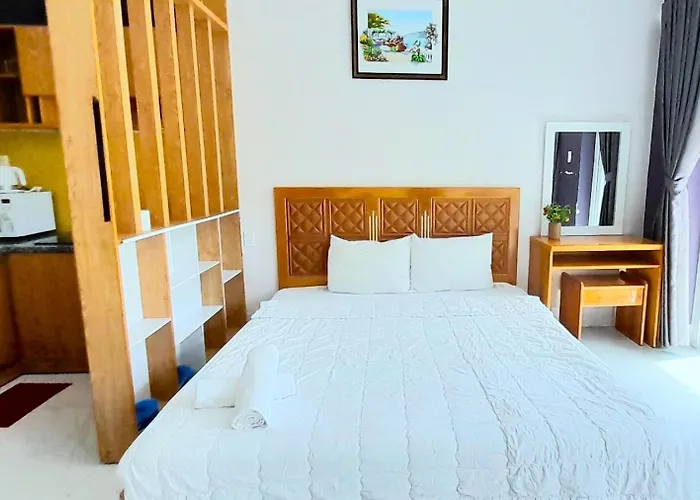 Love Hotel & Apartments
