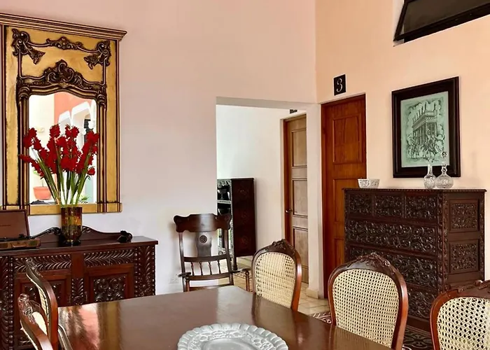 Hotel & Hostal Boutique Casa Garza