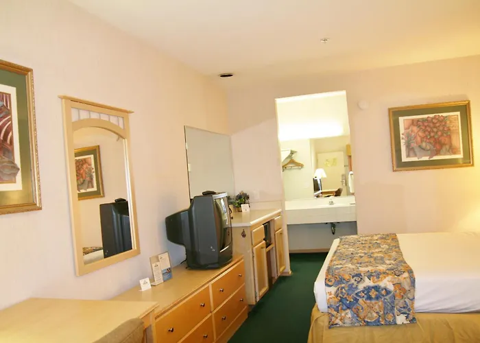 Days Inn By Wyndham Rocklin/Sacramento