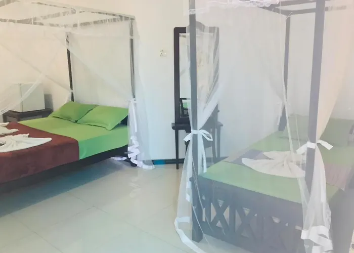 Crescent Resort Unawatuna