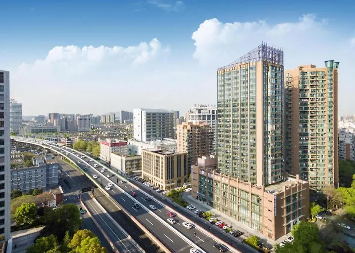 Hanting Premium Hangzhou West Lake Cultural Square Metro Station