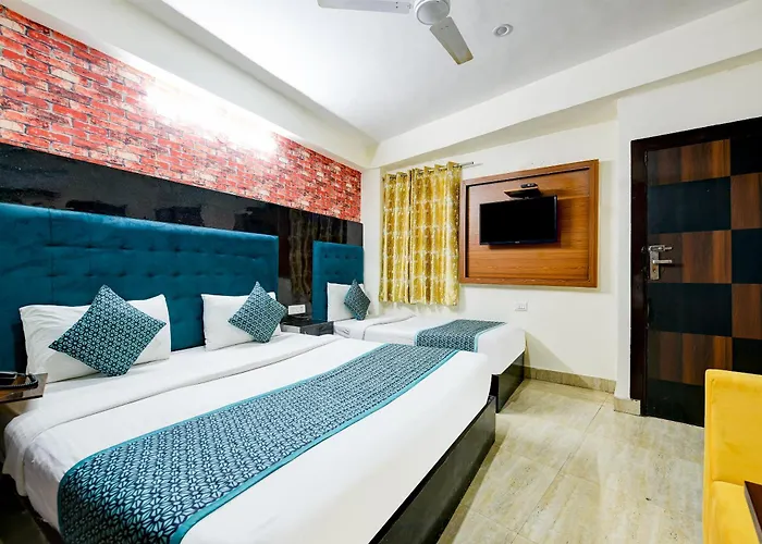 Airport Hotel Square Plaza