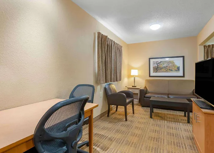 Extended Stay America Select Suites - Atlanta - Kennesaw Chastain Rd