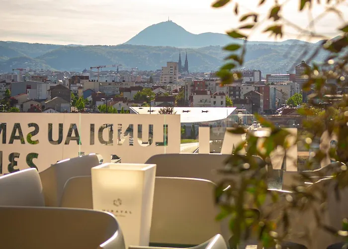 B&B Hotel Clermont-Ferrand A71-A75 La Meridienne