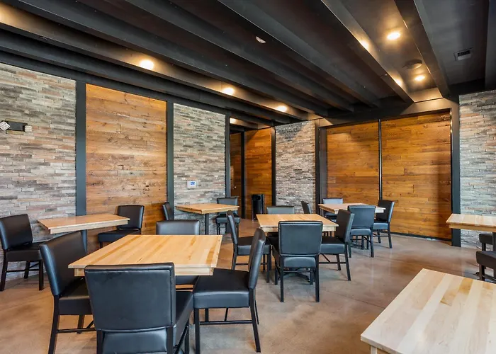 Cobblestone Inn & Suites Fairfield Bay