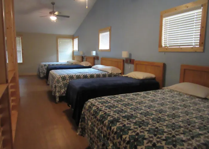 Seven Bluff Cabins