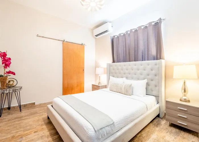 La Mona Loiza Apartment Complex By Stay With Bear