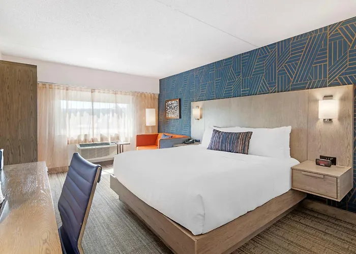 Laconia Cheap Hotels