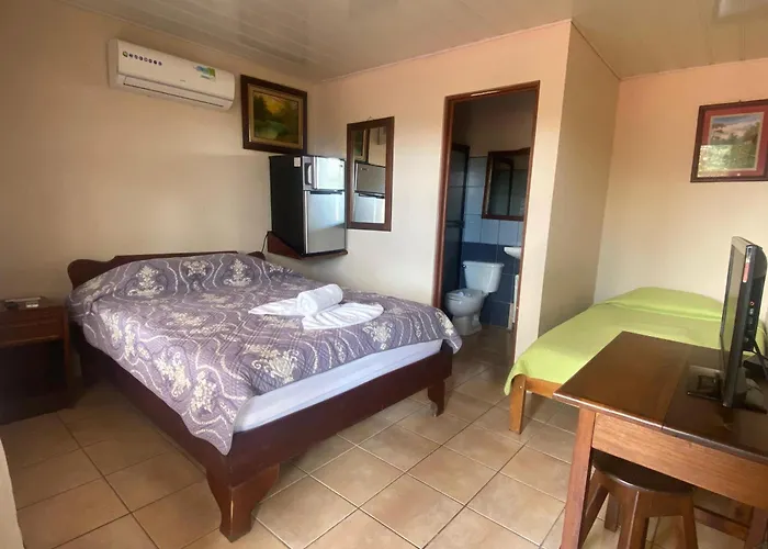 Hotel La Choza Inn