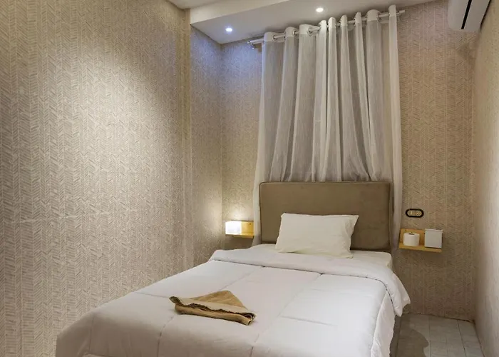 Alex Inn Suites & Rooms