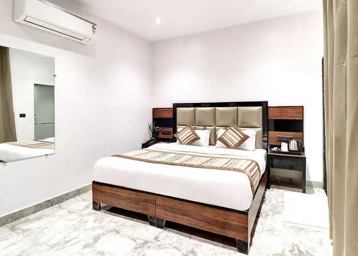 Hotel Emporio Dx - New Delhi Railway Station - Paharganj