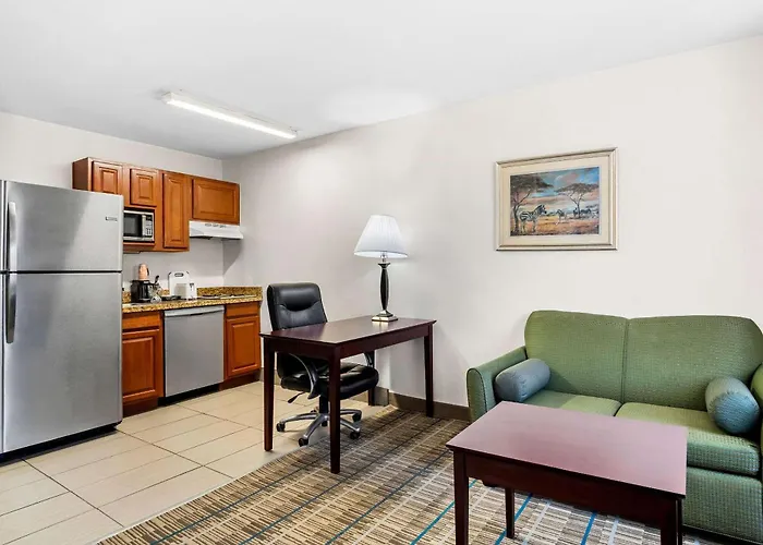 Mainstay Suites Addison-Dallas