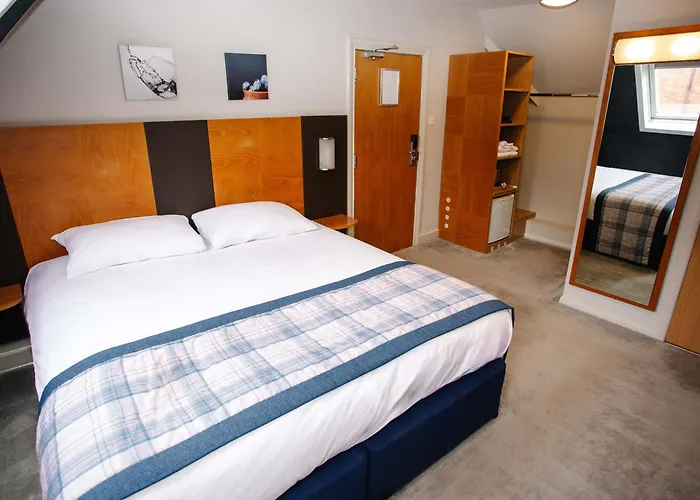 The Corner House Hotel