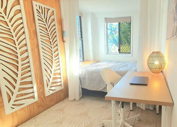 Entire Guest Suite - Beach Is 1 And Half Km - Pets Welcome