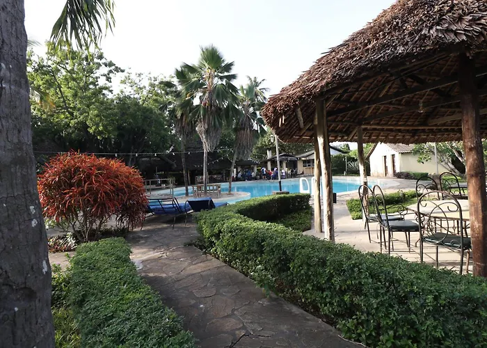 Makuti Villas Resort