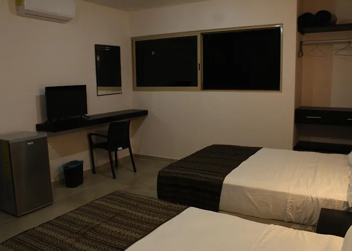 Hotel Virreyes