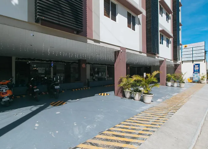 Reddoorz @ Leoncia Apartelle Mandaue City