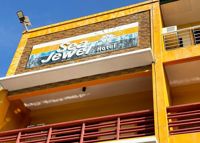 Sea Jewel Hotel Puerto Galera Powered By Cocotel