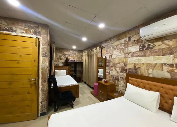 Hotel Vista Inn Dha
