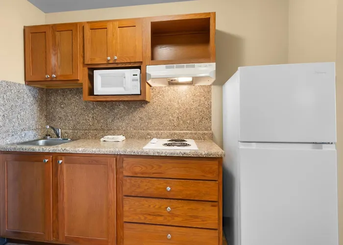 Risewell Kitchen Suites Pleasanton