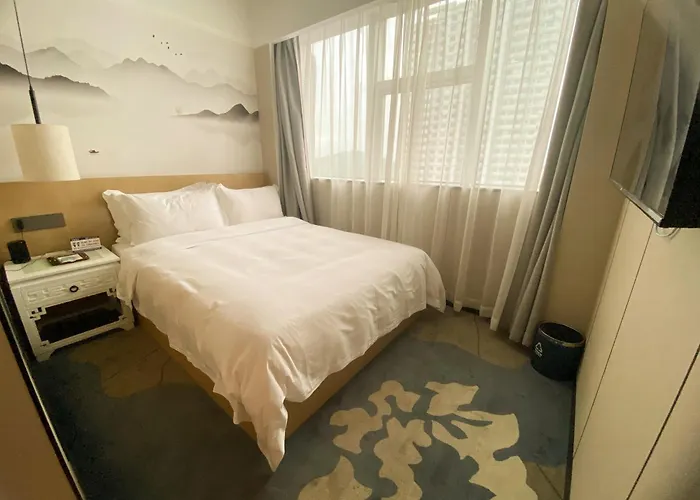 Paco Hotel Shenzhen Luohu Port