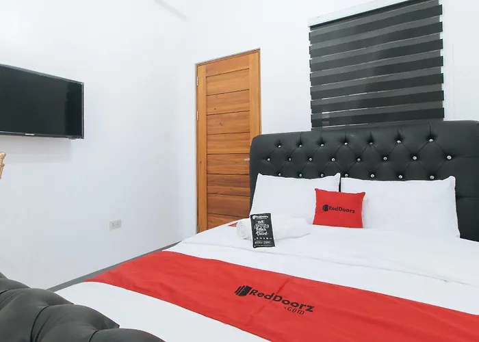 Reddoorz @ St. Catherine Residences Olongapo City