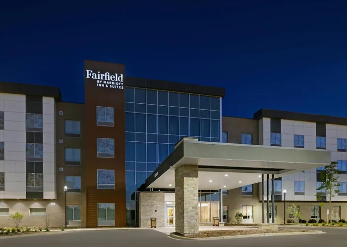 Fairfield Inn & Suites By Marriott Milwaukee Brookfield