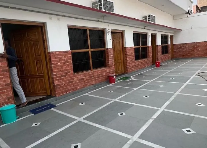 Ayodhya Cheap Hotels
