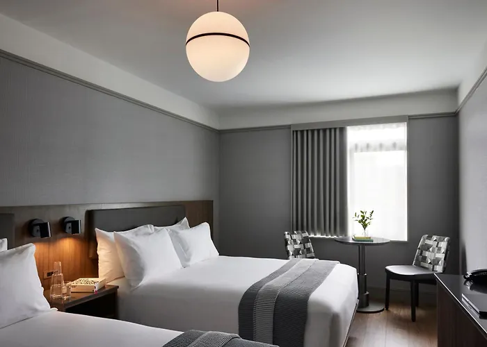 The Melrose Hotel